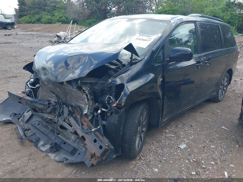 2020 Toyota Sienna VIN 5TDJZ3DC7LS237456 IAAI salvage auction — FRONT END, Wait Title, sold $2,200 on 2026-07-29 (photo 2)
