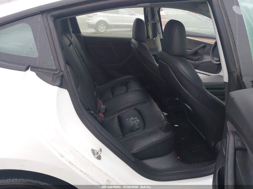 2022 Tesla Model 3 VIN 5YJ3E1EB7NF207931 IAAI salvage auction — LEFT FRONT, Salvage Title, sold $9,800 on 2026-08-01 (photo 8)