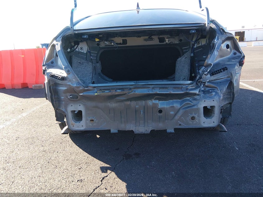 2018 Honda Civic VIN JHMFC1F74JX007147 IAAI salvage auction — REAR END, Salvage Title, sold $4,250 on 2026-07-10 (photo 6)