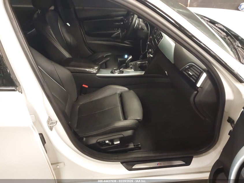 2016 BMW 3er VIN WBA8B7G53GNT14047 IAAI salvage auction — FRONT END, Salvage Title, sold $6,600 on 2026-07-21 (photo 5)