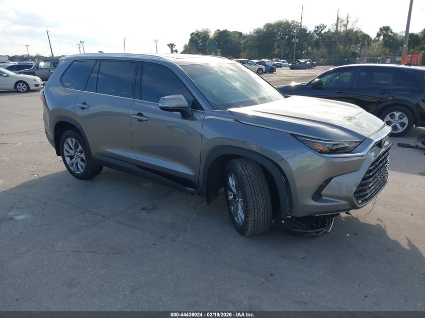 2026 Toyota Highlander VIN 5TDAAAA56TS038478 IAAI salvage auction — LEFT FRONT, Salvage Title, sold $24,000 on 2026-07-13 (photo 1)