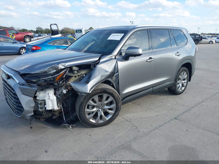2026 Toyota Highlander VIN 5TDAAAA56TS038478 IAAI salvage auction — LEFT FRONT, Salvage Title, sold $24,000 on 2026-07-13 (photo 2)