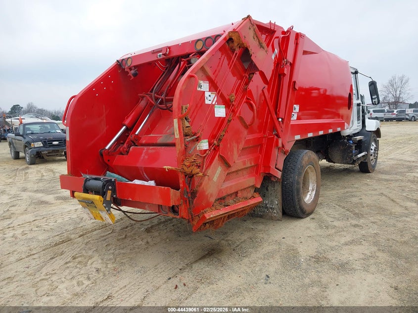 2026 VIN 1M2MDBAA7TS077932 IAAI salvage auction — FRONT & REAR, Salvage Title, sold $20,600 on 2026-07-12 (photo 4)