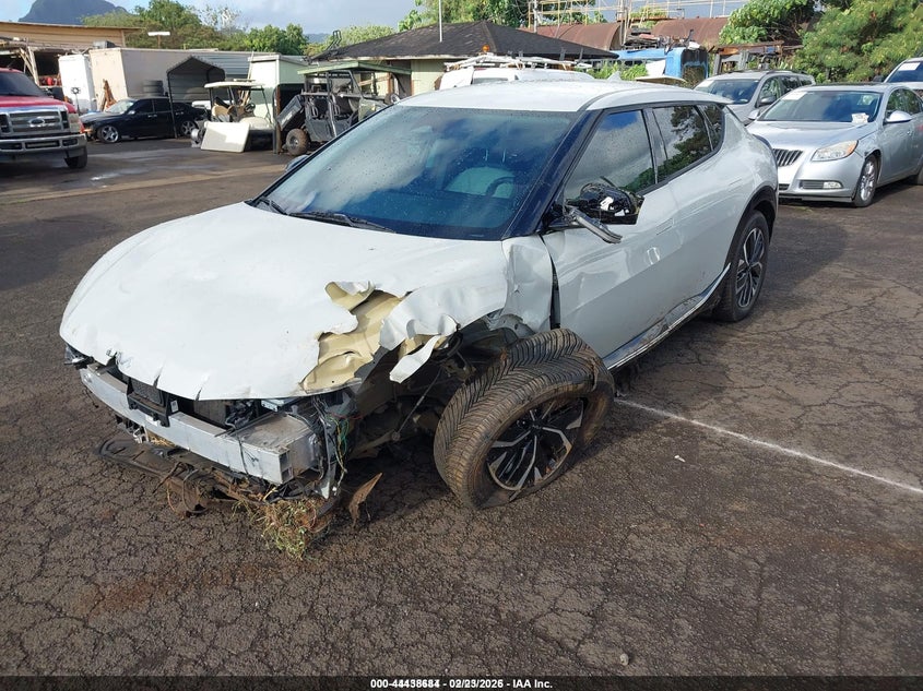 2022 Kia Ev6 VIN KNDC34LA5N5077943 IAAI salvage auction — FRONT END, Salvage (Hawaii), sold $50 on 2026-07-14 (photo 2)
