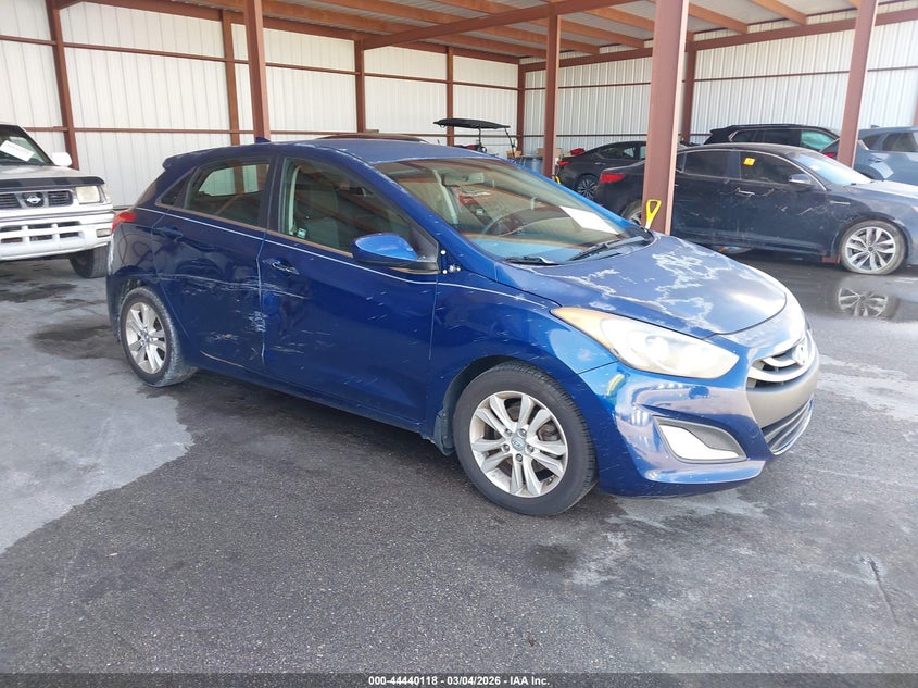 2013 Hyundai Elantra VIN KMHD35LE6DU108467 IAAI salvage auction — RIGHT SIDE, Salvage Title, sold $700 on 2026-07-08 (photo 1)