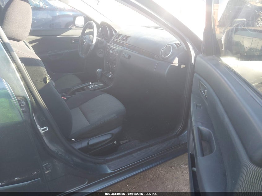 2009 Mazda 3 VIN JM1BK32F091239447 IAAI salvage auction — LEFT & RIGHT, Salvage (Oklahoma), sold $350 on 2026-07-14 (photo 5)