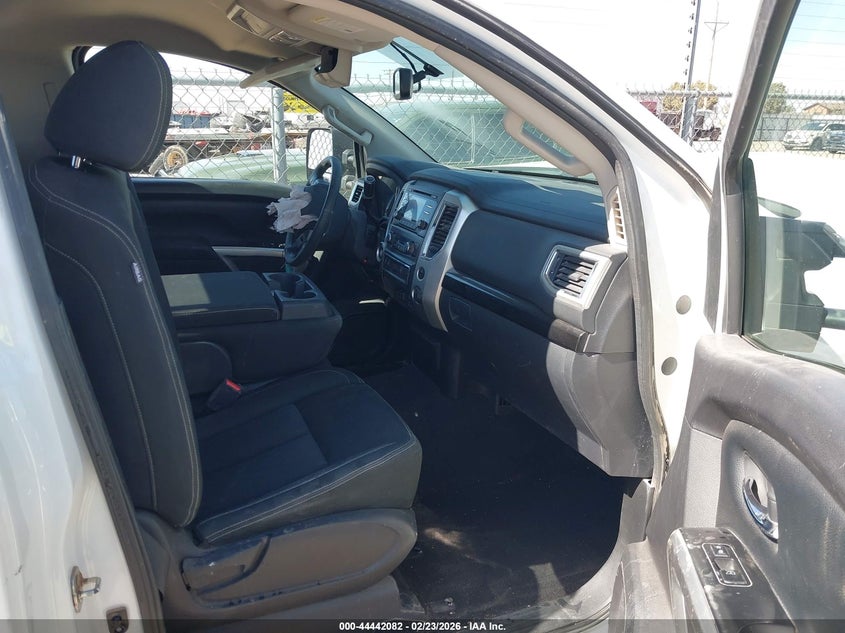 2017 Nissan TITAN VIN 1N6AA1R97HN528400 IAAI salvage auction — FRONT END, Salvage (New Mexico), sold $2,300 on 2026-08-01 (photo 5)