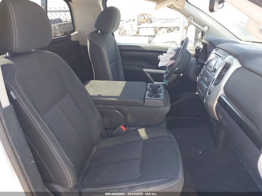 2017 Nissan TITAN VIN 1N6AA1R97HN528400 IAAI salvage auction — FRONT END, Salvage (New Mexico), sold $2,300 on 2026-08-01 (photo 8)