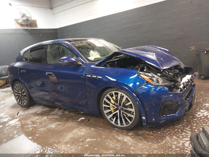 2023 Maserati Grecale VIN ZN682AVM0P7413082 IAAI salvage auction — FRONT END, Salvage Title, sold $10,100 on 2026-08-18 (photo 1)