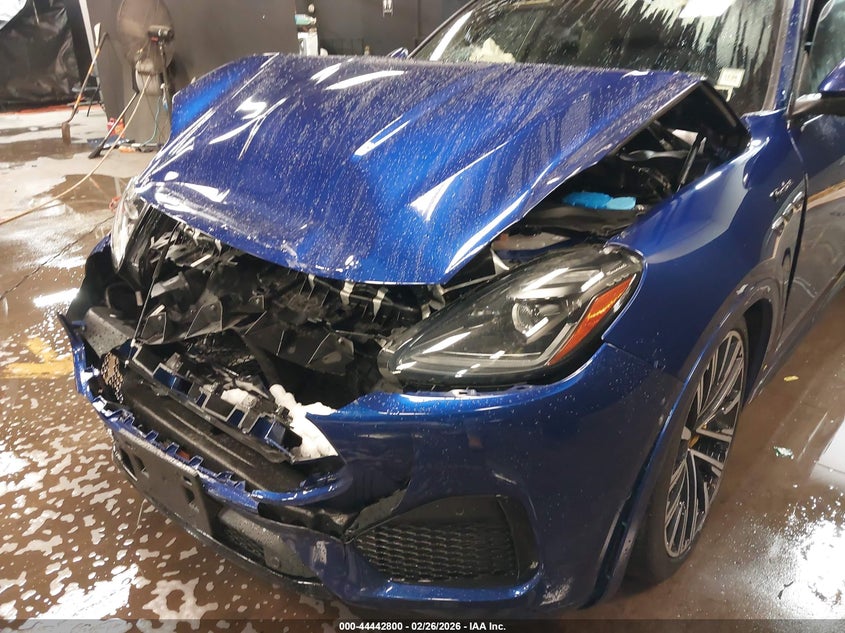 2023 Maserati Grecale VIN ZN682AVM0P7413082 IAAI salvage auction — FRONT END, Salvage Title, sold $10,100 on 2026-08-18 (photo 6)