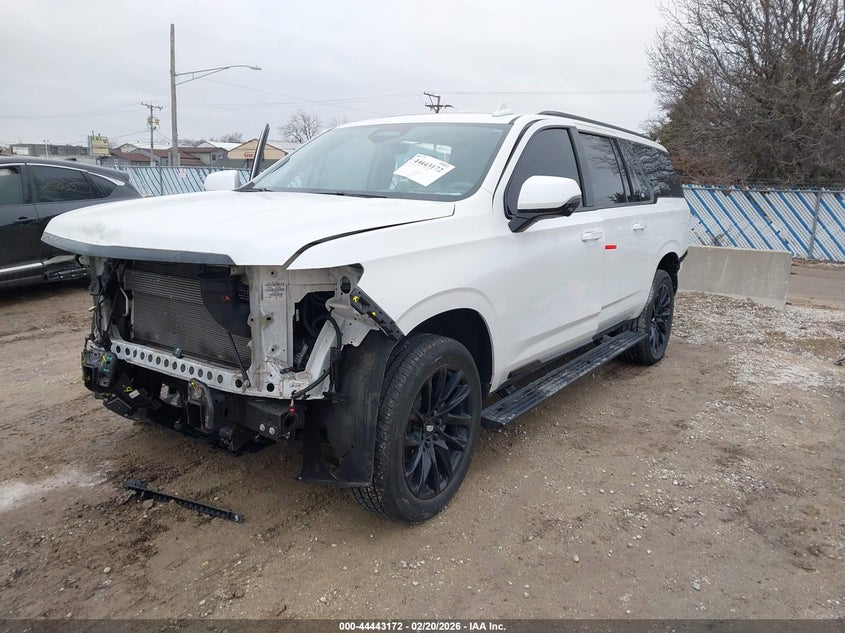 2024 Cadillac Escalade VIN 1GYS4RKL5RR398494 IAAI salvage auction — FRONT & REAR, Salvage (Illinois), sold $34,800 on 2026-09-14 (photo 2)