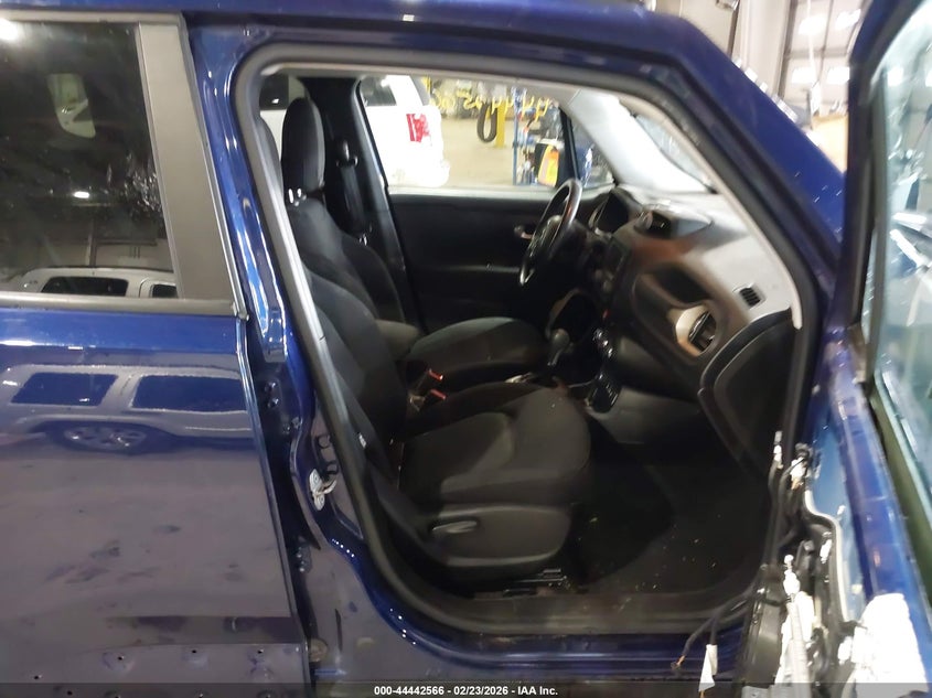 2016 Jeep Renegade VIN ZACCJBBT9GPC55327 IAAI salvage auction — FRONT END, Clear (Indiana), sold $975 on 2026-07-10 (photo 5)