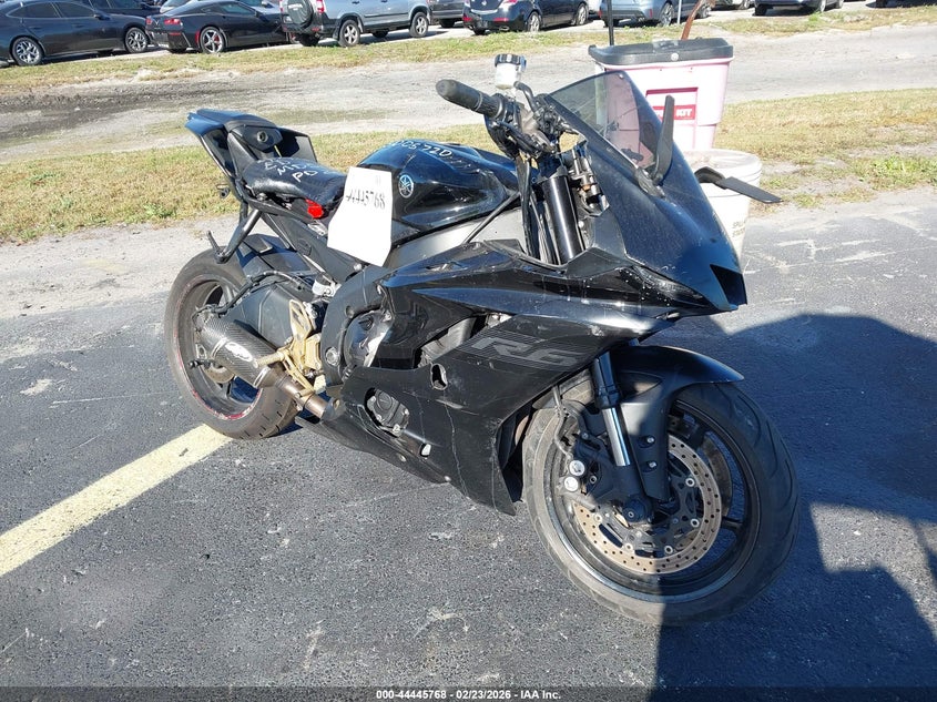 2020 Yamaha Yzf VIN JYARJ28EXLA005720 IAAI salvage auction — RIGHT SIDE, Salvage Title, sold $2,750 on 2026-07-22 (photo 1)