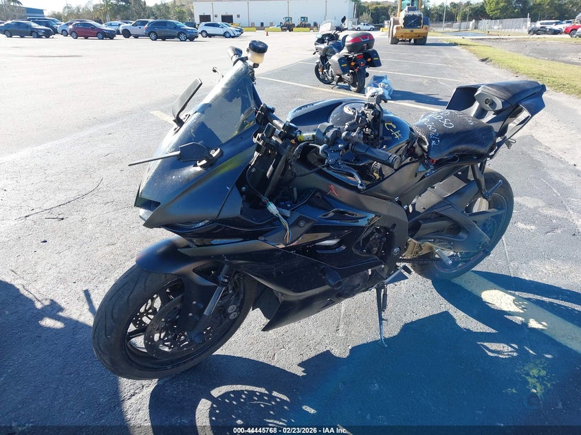 2020 Yamaha Yzf VIN JYARJ28EXLA005720 IAAI salvage auction — RIGHT SIDE, Salvage Title, sold $2,750 on 2026-07-22 (photo 2)