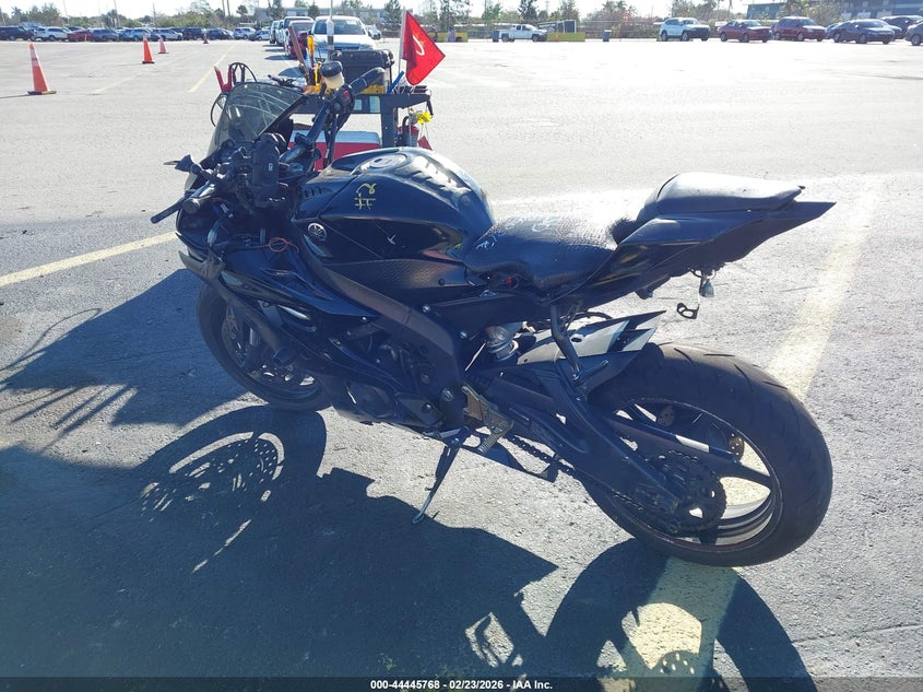 2020 Yamaha Yzf VIN JYARJ28EXLA005720 IAAI salvage auction — RIGHT SIDE, Salvage Title, sold $2,750 on 2026-07-22 (photo 3)