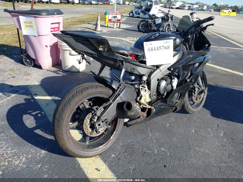 2020 Yamaha Yzf VIN JYARJ28EXLA005720 IAAI salvage auction — RIGHT SIDE, Salvage Title, sold $2,750 on 2026-07-22 (photo 4)
