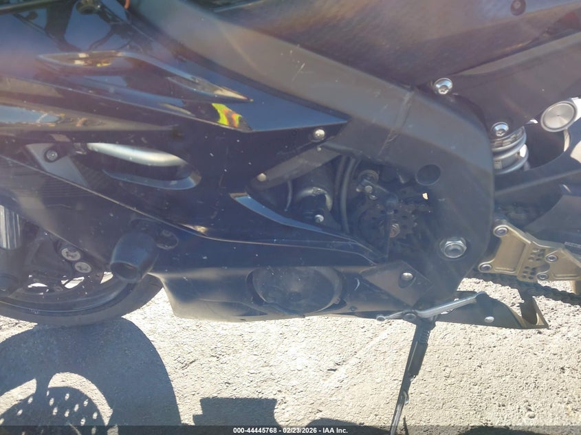 2020 Yamaha Yzf VIN JYARJ28EXLA005720 IAAI salvage auction — RIGHT SIDE, Salvage Title, sold $2,750 on 2026-07-22 (photo 9)