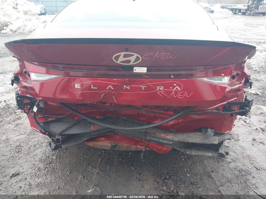 2025 Hyundai Elantra VIN KMHLM4DG8SU000030 IAAI salvage auction — REAR END, Salvage Title, sold $6,600 on 2026-07-22 (photo 6)