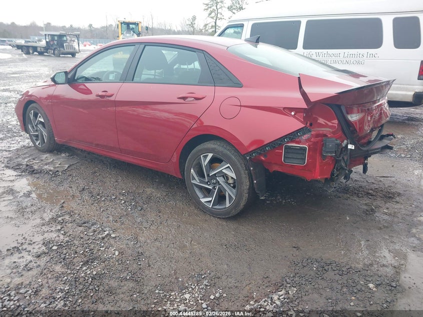 2025 Hyundai Elantra VIN KMHLM4DG8SU000030 IAAI salvage auction — REAR END, Salvage Title, sold $6,600 on 2026-07-22 (photo 3)