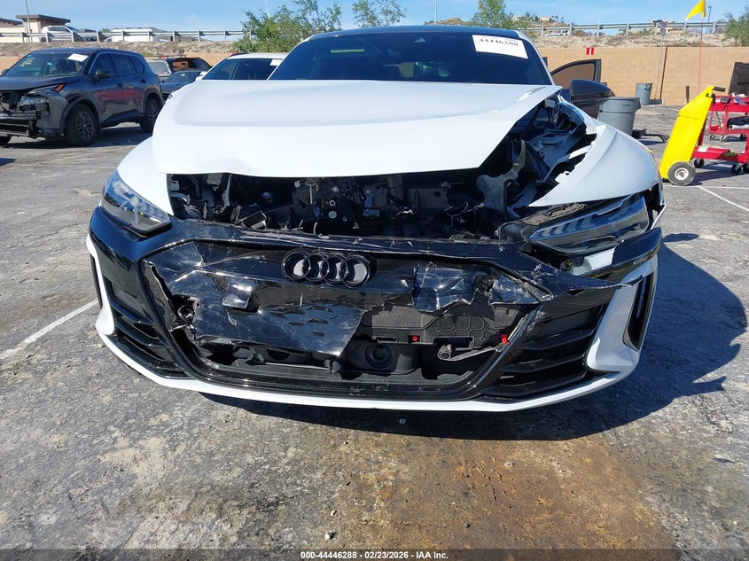 2022 Audi Rs e-tron gt VIN WAUAHBFW1N7904293 IAAI salvage auction — FRONT END, Salvage (California), sold $25,750 on 2026-10-05 (photo 6)