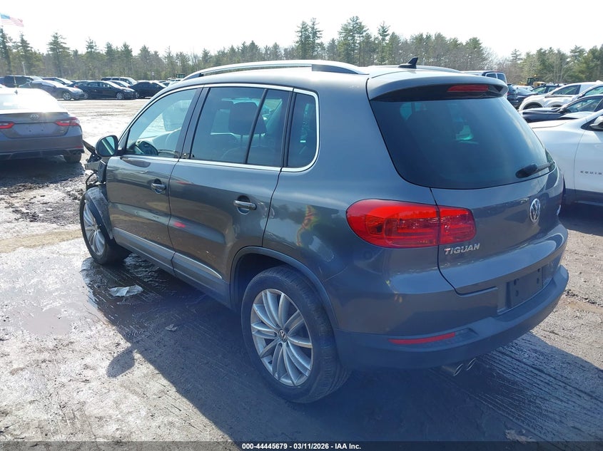 2014 Volkswagen Tiguan VIN WVGAV3AXXEW605162 IAAI salvage auction — LEFT FRONT, Salvage Title, sold $1,050 on 2026-07-10 (photo 3)