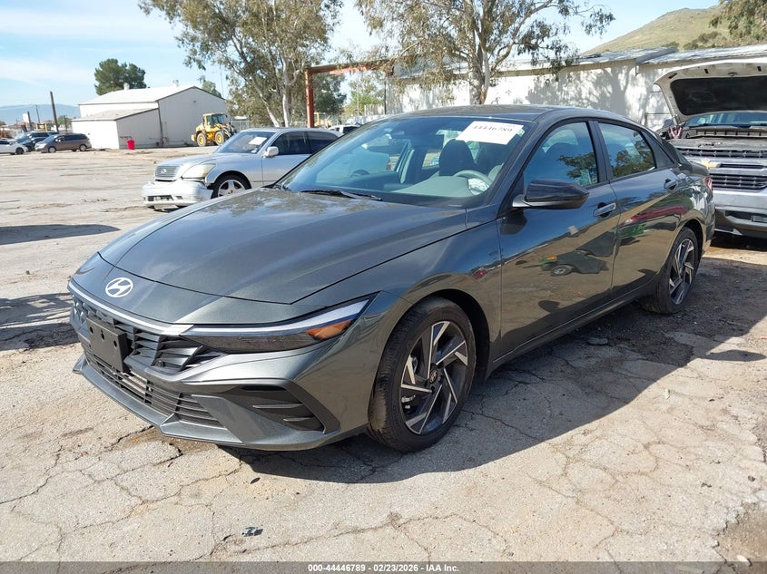 2025 Hyundai Elantra VIN KMHLM4DG2SU073815 IAAI salvage auction — RIGHT FRONT, Salvage Title, sold $5,100 on 2026-07-13 (photo 2)
