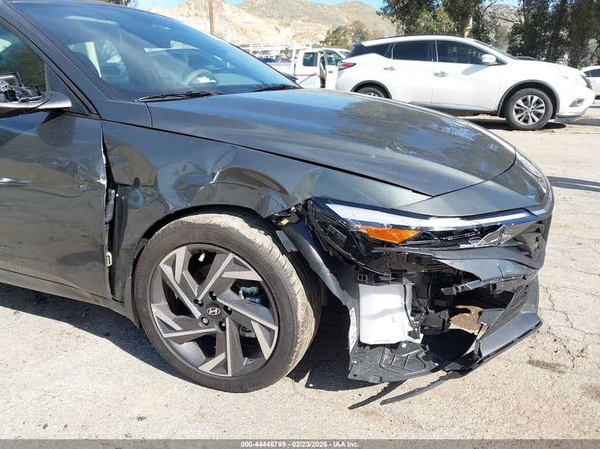 2025 Hyundai Elantra VIN KMHLM4DG2SU073815 IAAI salvage auction — RIGHT FRONT, Salvage Title, sold $5,100 on 2026-07-13 (photo 6)