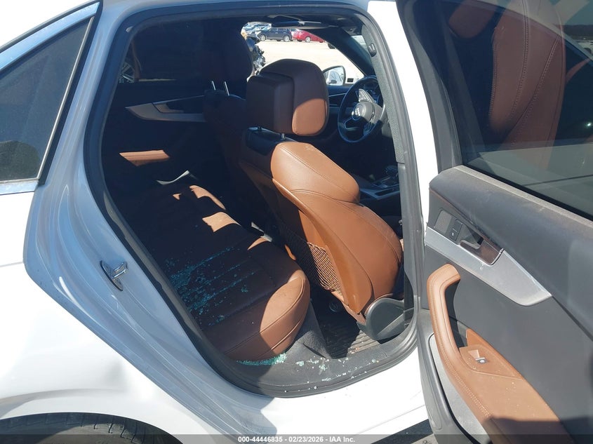 2019 Audi A4 VIN WAUENAF4XKA015610 IAAI salvage auction — REAR END, Clear (Oklahoma), sold $4,600 on 2026-07-21 (photo 8)