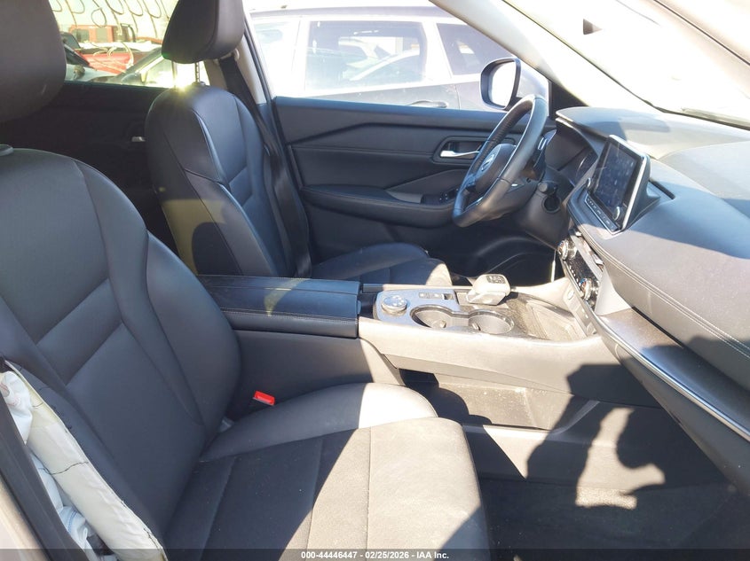 2024 Nissan Rogue VIN JN8BT3BB3RW425730 IAAI salvage auction — FRONT END, Salvage Title, sold $5,050 on 2026-07-08 (photo 5)