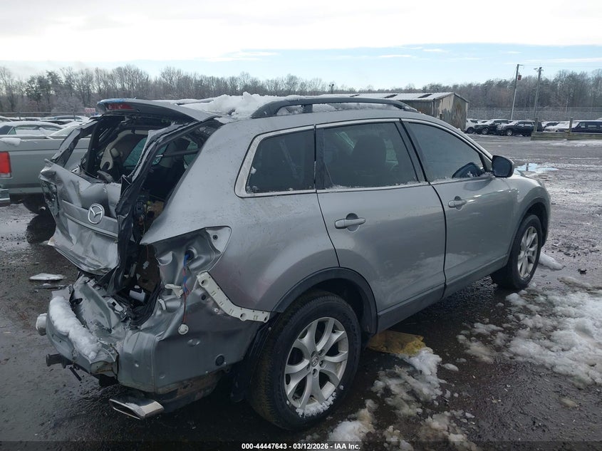 2011 Mazda Cx-9 VIN JM3TB3CAXB0319123 IAAI salvage auction — REAR END, Clear (Virginia), sold $25 on 2026-07-27 (photo 4)