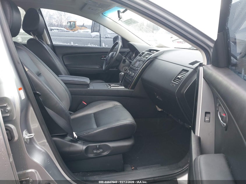 2011 Mazda Cx-9 VIN JM3TB3CAXB0319123 IAAI salvage auction — REAR END, Clear (Virginia), sold $25 on 2026-07-27 (photo 5)