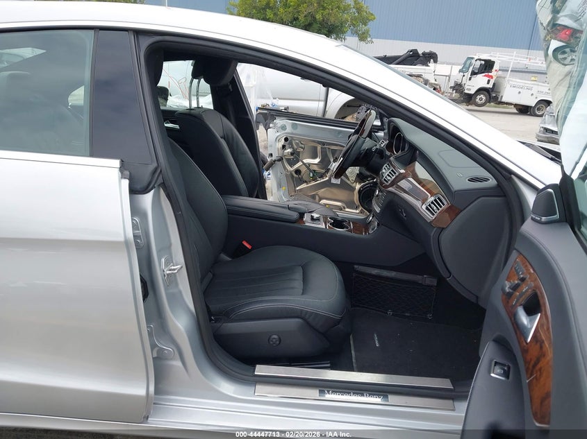 2014 Mercedes-benz Cls-klasse VIN WDDLJ7DBXEA093227 IAAI salvage auction — REAR END, Salvage Title, sold $3,250 on 2026-07-13 (photo 5)