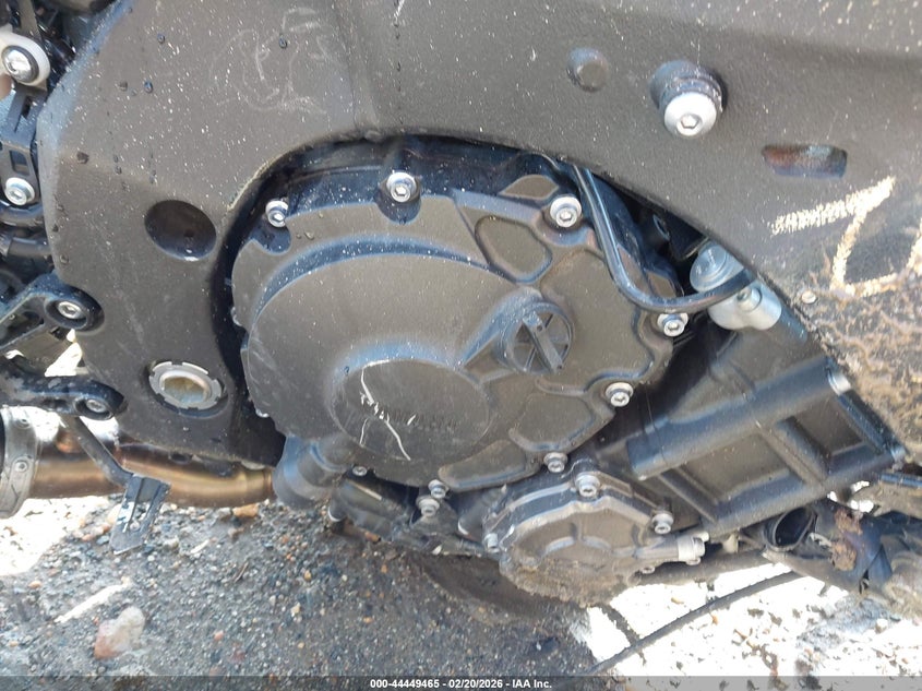 2017 Yamaha Fz VIN JYARN48Y1HA000097 IAAI salvage auction — ALL OVER, Salvage Title, sold $50 on 2026-08-19 (photo 8)