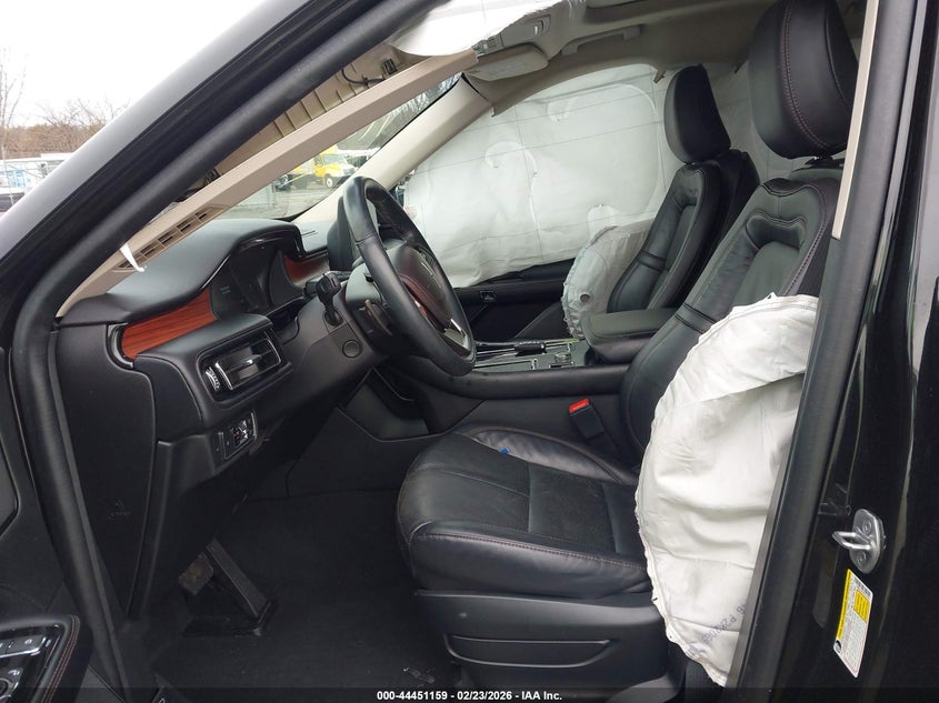 2023 Lincoln Aviator VIN 5LM5J7XC2PGL13220 IAAI salvage auction — RIGHT SIDE, Other, sold $10,850 on 2026-07-21 (photo 5)