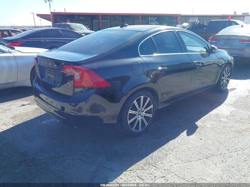 2016 Volvo S60 VIN YV149MFM1G2397879 IAAI salvage auction — NORMAL WEAR, Original (Texas), sold $650 on 2026-07-06 (photo 4)