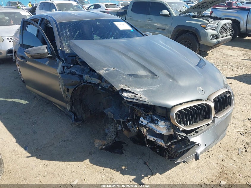 2022 BMW M5 VIN WBS73CH06NCJ05135 IAAI salvage auction — Front End, Salvage (California), sold $56,250 on 2026-05-18 (photo 1)