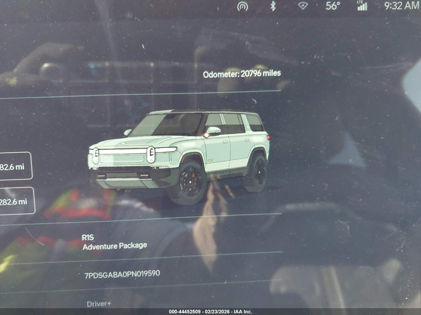 2023 Rivian R1s VIN 7PDSGABA0PN019590 IAAI salvage auction — Side, Salvage (California), sold $23,800 on 2026-04-01 (photo 7)