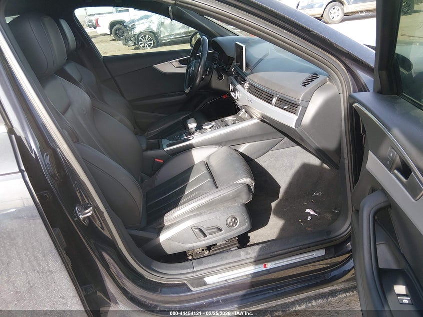 2017 Audi A4 VIN WAUENAF48HN020192 IAAI salvage auction — REAR END, Salvage Title, sold $3,600 on 2026-07-27 (photo 5)