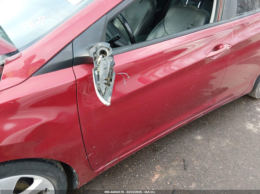 2013 Hyundai Elantra VIN 5NPDH4AE9DH341479 IAAI salvage auction — RIGHT SIDE, Salvage (Utah), sold $750 on 2026-07-09 (photo 6)