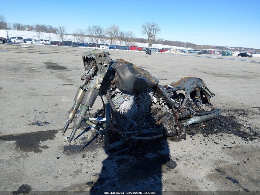 2018 Harley-davidson Flhx VIN 1HD1KBC12JB615586 IAAI salvage auction — TOTAL BURN, Junking Certificate (Iowa), sold $25 on 2026-07-28 (photo 2)