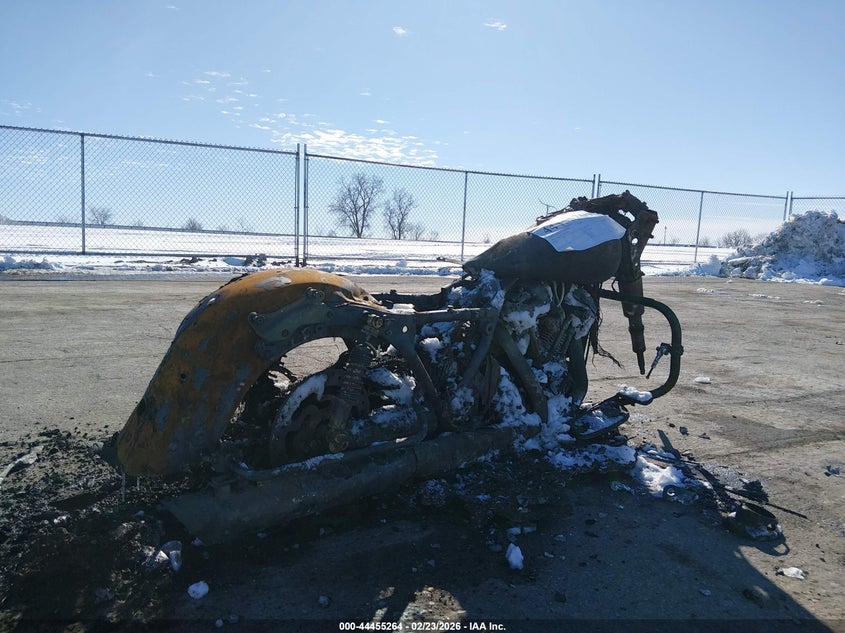 2018 Harley-davidson Flhx VIN 1HD1KBC12JB615586 IAAI salvage auction — TOTAL BURN, Junking Certificate (Iowa), sold $25 on 2026-07-28 (photo 4)