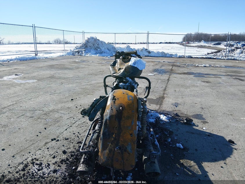 2018 Harley-davidson Flhx VIN 1HD1KBC12JB615586 IAAI salvage auction — TOTAL BURN, Junking Certificate (Iowa), sold $25 on 2026-07-28 (photo 6)