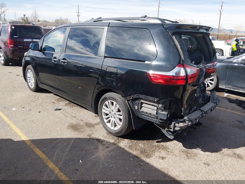 2017 Toyota Sienna VIN 5TDYZ3DC3HS821827 IAAI salvage auction — RIGHT REAR, Salvage (Colorado), sold $25 on 2026-07-28 (photo 3)