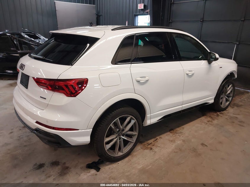 2025 Audi Q3 VIN WA1DECF32S1027407 IAAI salvage auction — FRONT END, Wait Title, sold $13,775 on 2026-08-25 (photo 4)