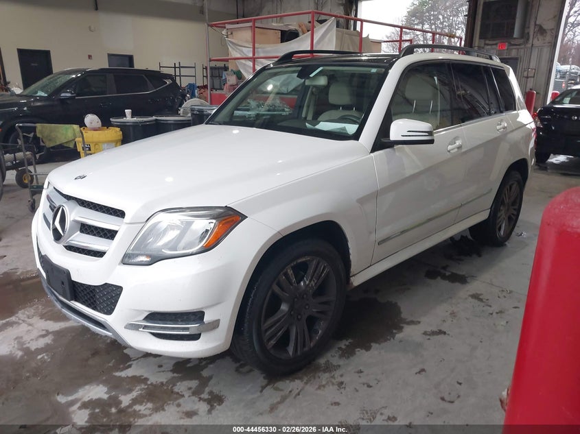 2015 Mercedes-benz Glk-klasse VIN WDCGG8JB5FG430027 IAAI salvage auction — REAR END, Salvage (Montana), sold $3,600 on 2026-08-02 (photo 2)