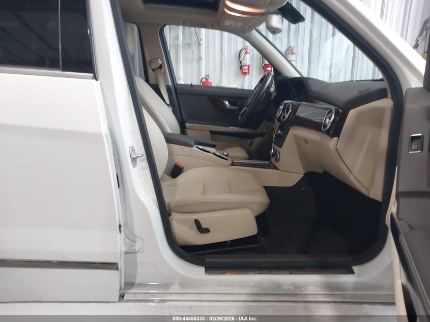 2015 Mercedes-benz Glk-klasse VIN WDCGG8JB5FG430027 IAAI salvage auction — REAR END, Salvage (Montana), sold $3,600 on 2026-08-02 (photo 5)
