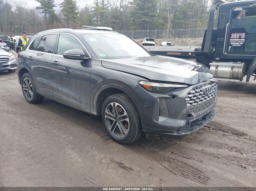 2025 Audi All-new Q5 VIN WA11AAGU5S2102797 — IAAI salvage auction photo