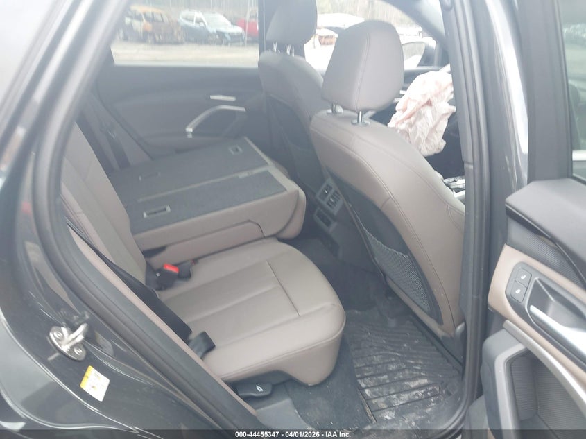 2025 Audi Q5 VIN WA11AAGU5S2102797 IAAI salvage auction — FRONT END, Salvage (Massachusetts), sold $20,700 on 2026-08-14 (photo 8)
