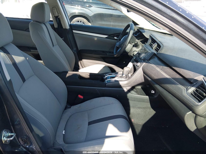 2020 Honda Civic VIN 2HGFC2F61LH550060 IAAI salvage auction — LEFT & RIGHT, Salvage Title, sold $2,300 on 2026-07-31 (photo 5)