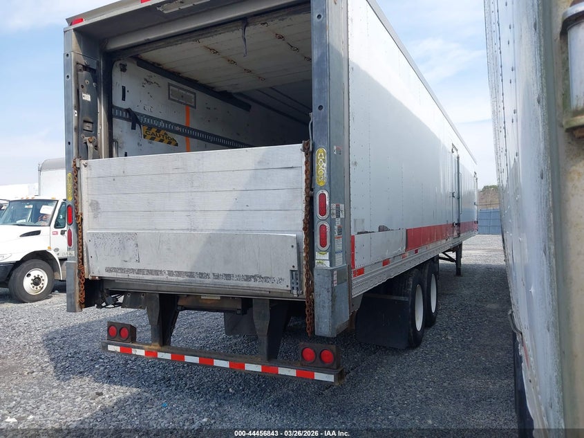 2014 Utility trailer mfg Utility trailer mfg VIN 1UYVS2487EM952703 IAAI salvage auction — SIDE, Clear (Maryland), sold $25 on 2026-09-02 (photo 4)